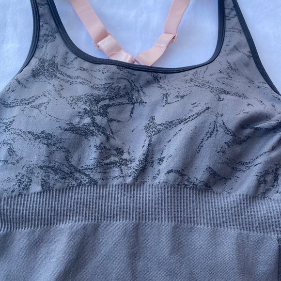 Fabletics Performance Tank Built in Bra Racerback - Picture 3 of 6